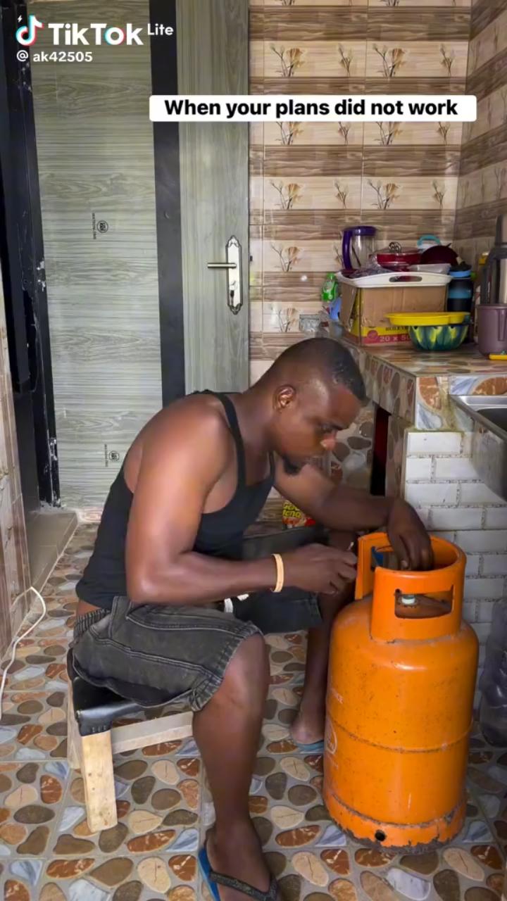 😅 loool thumbnail