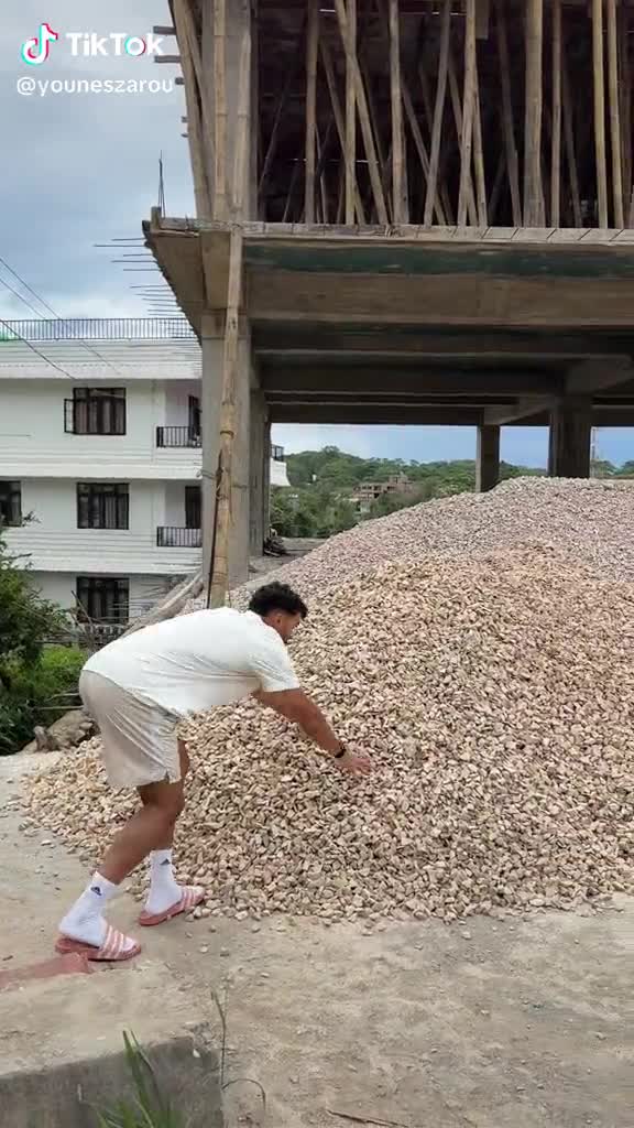 C'est l'homme aussi hein thumbnail